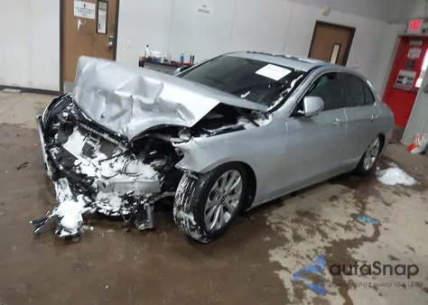 2019 Mercedes-Benz E 300 4Matic from USA, damaged, VIN WDDZF4KB1KA582222